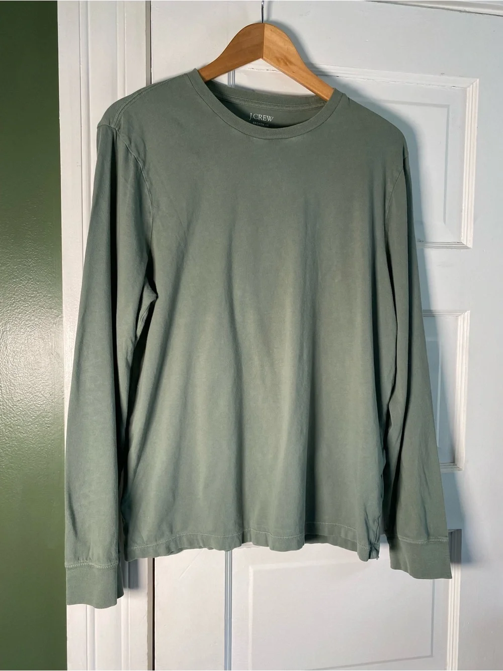 J. Crew broken in Long-Sleeve Crewneck Shirt in Sage size large